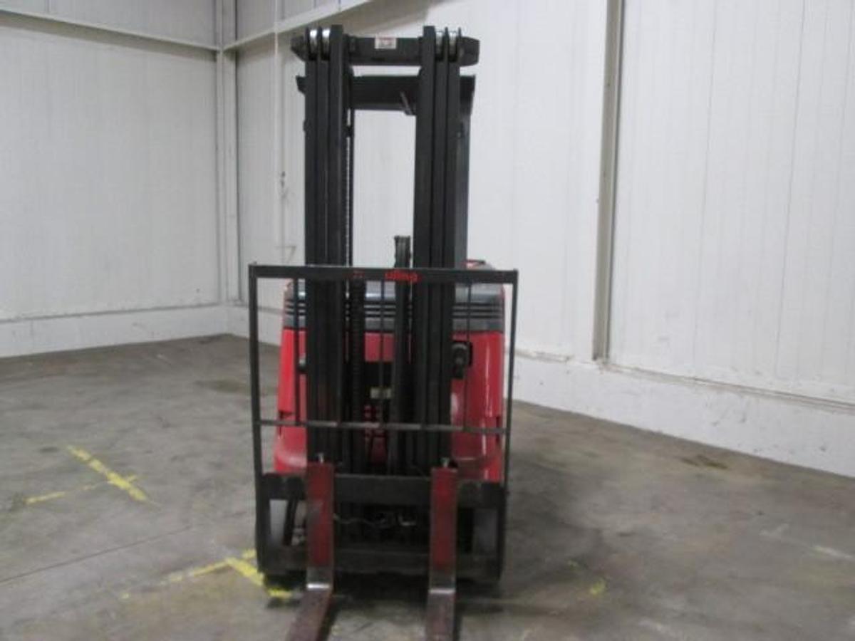 Front view of refurbished 2008 Raymond 420-C40TT electric docker showing triple mast rails, load backrest, 42" forks, and side shift carriage during Mississauga deployment