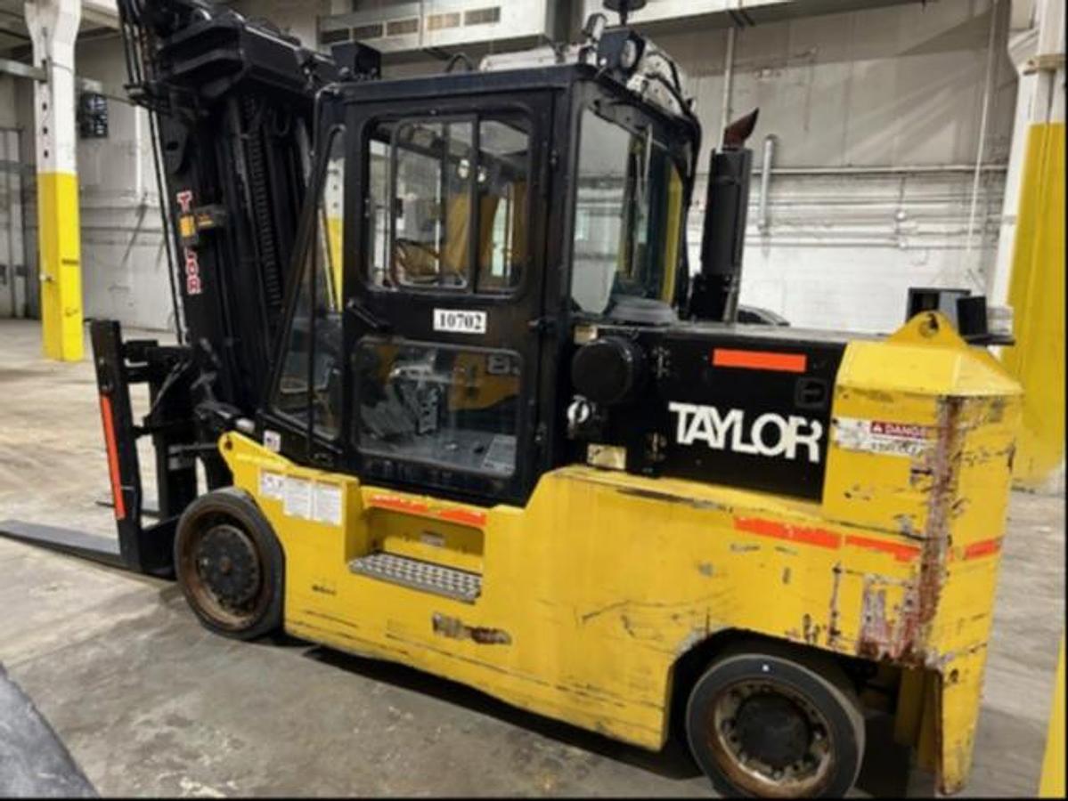 2018 Taylor TH-C300C Diesel Forklift | Fork Positioner | Full Cab | Cushion Tires | CSA Certified | Brampton ON | Export Ready