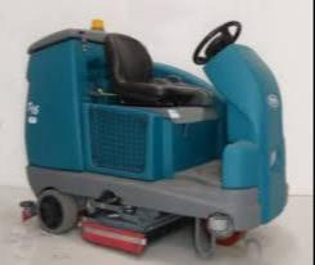 CSA-Certified Tennant T16 Electric Floor Scrubber – 36” Ride-On – New Battery – Brampton Ontario