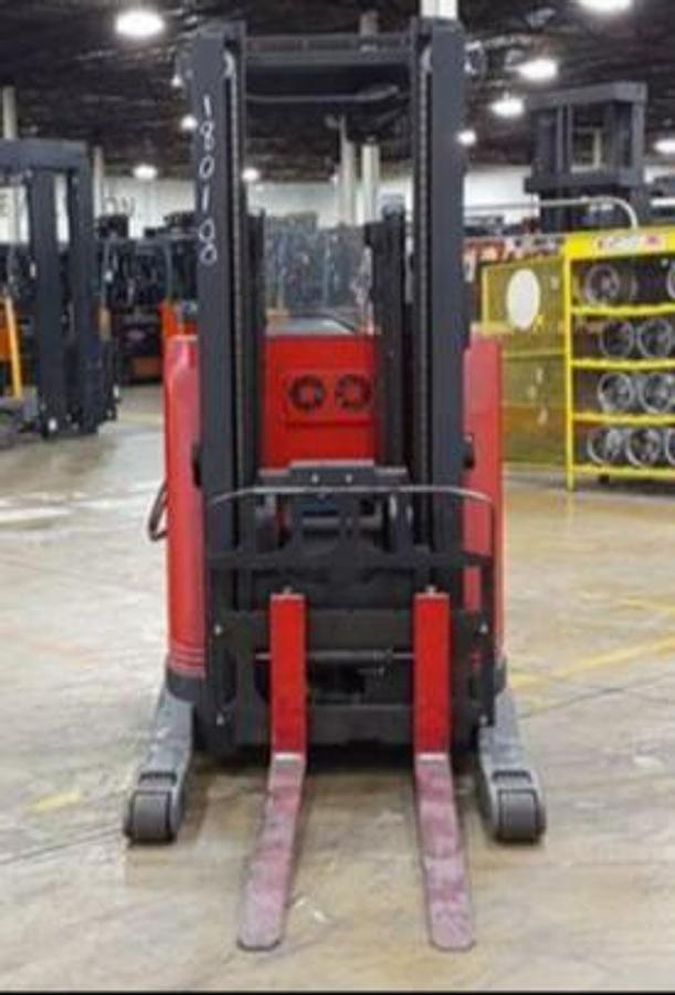 Front angled view showing mast rails and compact chassis profile