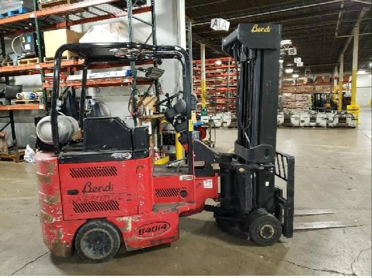 Opposite side view of Bendi B40/48I4180D showing mast, operator platform, and cushion tires – CSA certified LP forklift for indoor/outdoor use