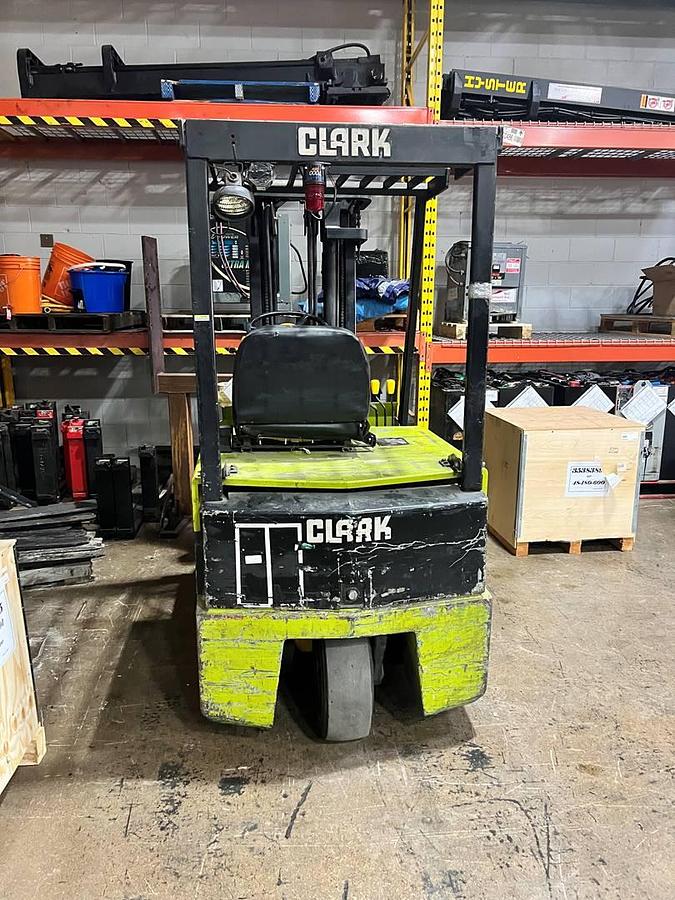 Clark TM20 – rear counterweight side angle – CSA certified – electric forklift – Brampton ON
