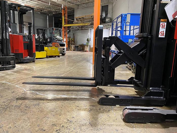 Refurbished SOLD – Refurbished 1999 Raymond EASIR30TT | Electric Reach Truck | CSA Certified | Mississauga Deployment Completed