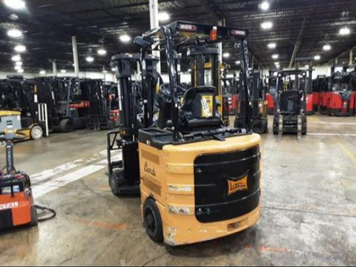 Opposite rear angle side view of Bendi B40/48AC180D electric forklift – CSA-certified 4,000 lb swing mast unit with 48V Curtis controller, cushion tires, and articulating chassis staged in Brampton ON – Premier Lift Equipment