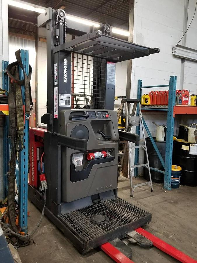 CSA‑Certified Refurbished 2017 Raymond 540‑OPC30TT WG Order Picker – 3K lb – Brampton ON – CSA Inspection Ready