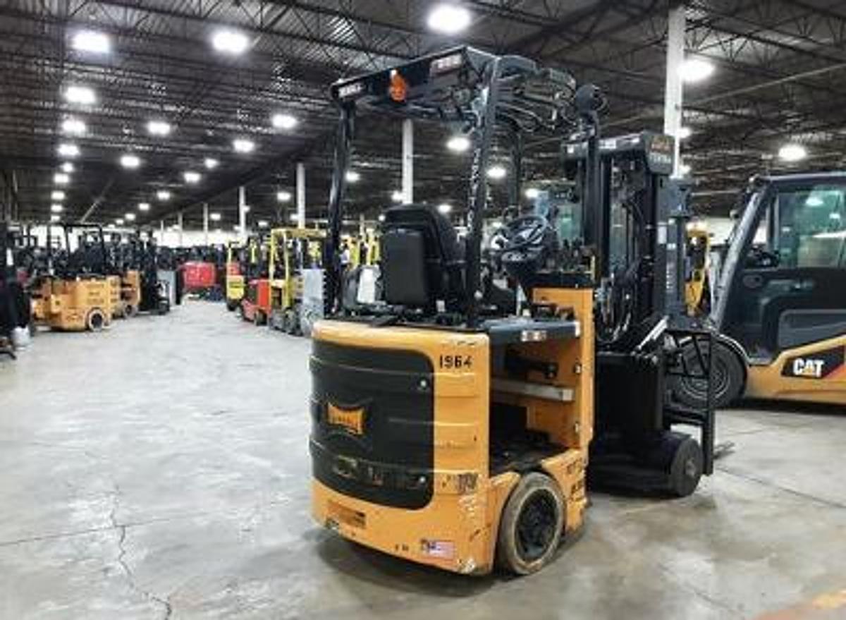 Refurbished 2019 Bendi B30/42AC180D – CSA‑Certified Articulated Narrow‑Aisle Forklift | 3,000 lb | 198” Triple Mast | 48V Electric | Brampton ON