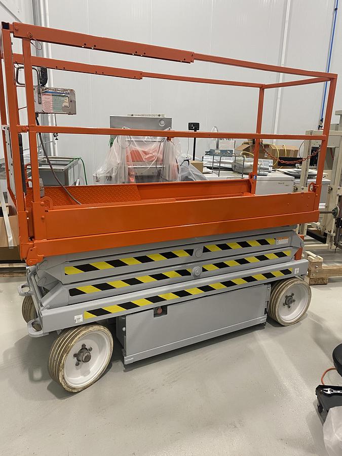 Refurbished Scissor Lifts