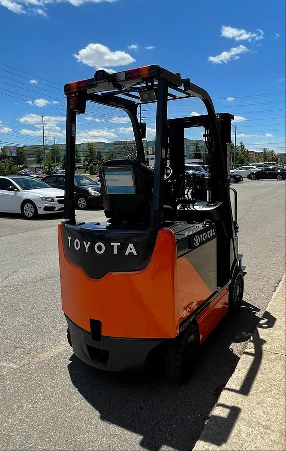 Toyota 8FBCU25 – rear angle view – counterweight, overhead guard, and EE-rated chassis – CSA/UL certified electric forklift – Brampton ON