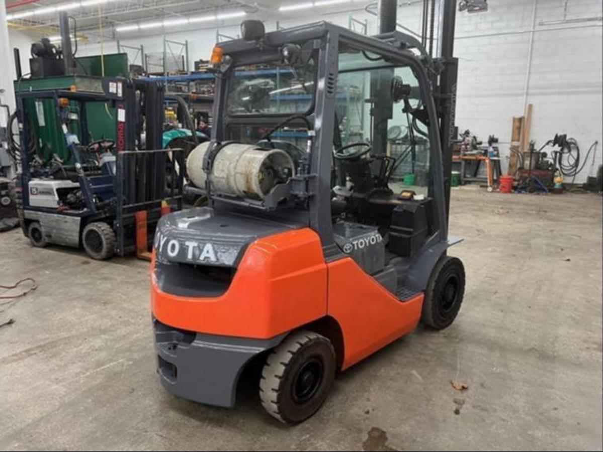 CSA-certified propane forklift | 5,000 lb | full cab | solid pneumatic tires | indoor/outdoor spec | Premier Lift Brampton ON