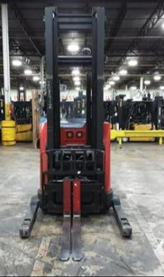 Baseleg view of Raymond 750-DR32TT forklift – 41" straddle legs, narrow-aisle chassis, CSA-certified double reach truck, stand-up rider – Premier Lift Equipment Brampton ON