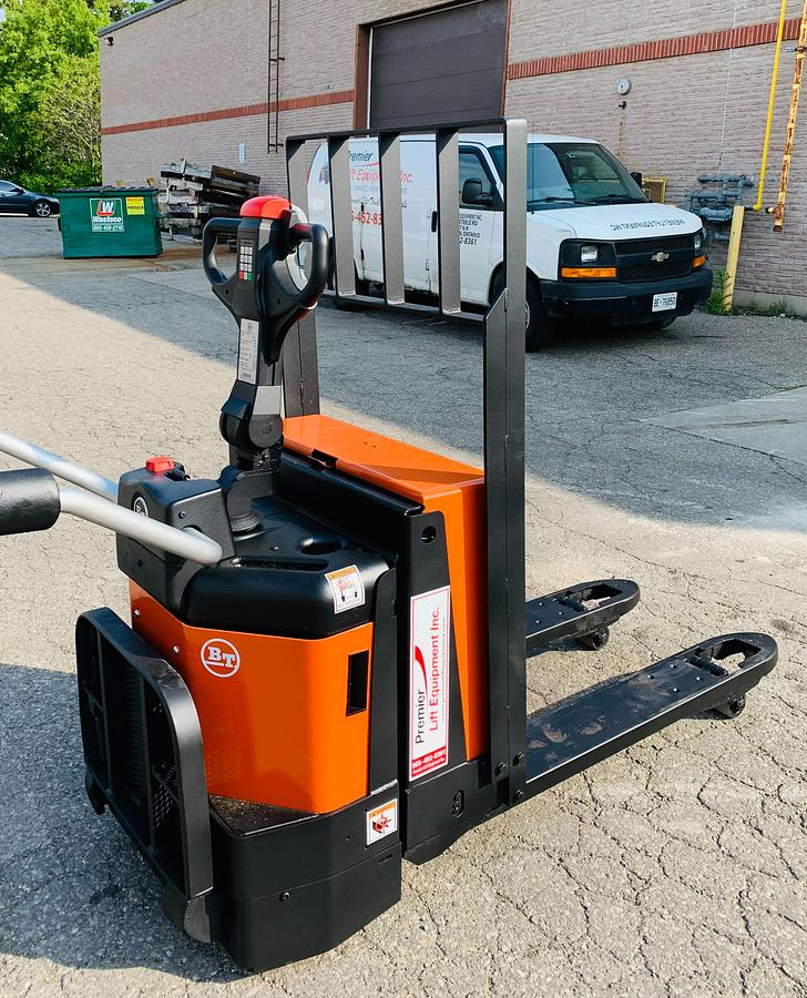 2023 BT LPE200Z opposite rear angle – CS platform – electric walkie rider – 4,400 lb – chassis‑only