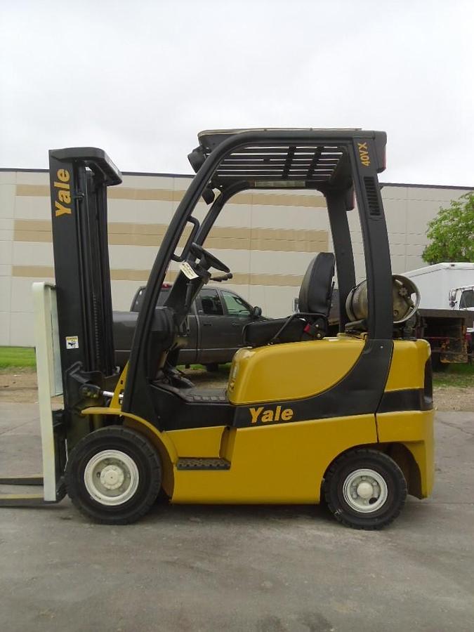 Rear view of 2006 Yale GLP040 LP forklift showing counterweight, LP tank, and pneumatic tires during Brampton deployment