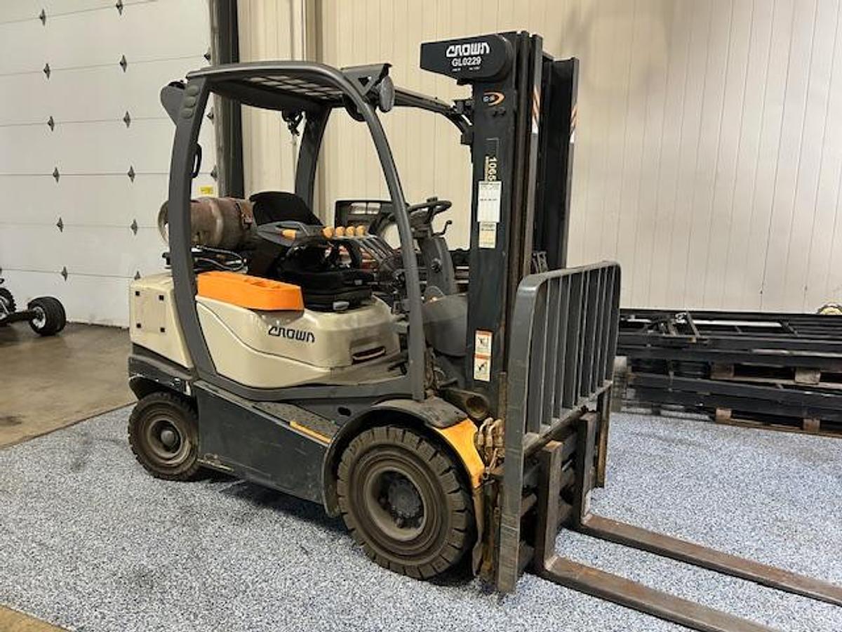 2020 Crown C5-1050-50 LPG Forklift | CSA Certified | Triple Mast | Full Cab | Pneumatic Tires | Brampton ON | Export Ready