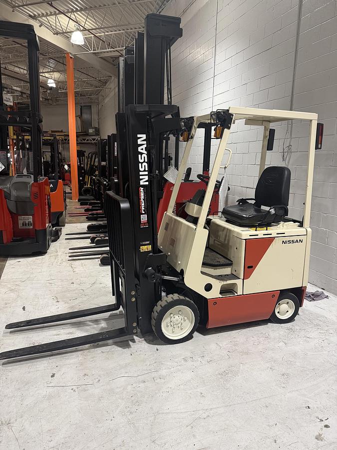 Refurbished Electric Counterbalance Forklifts | 3‑Wheel & 4‑Wheel