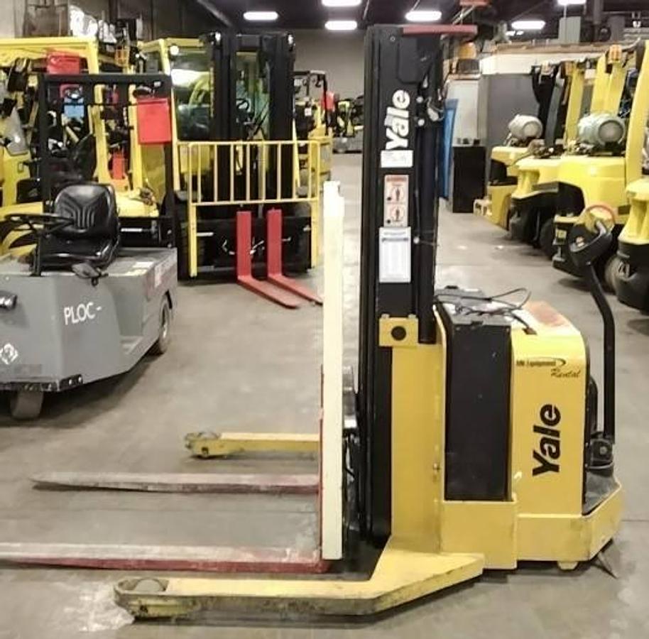 2012 Yale MSW030-F CSA walkie straddle stacker Brampton 3000 lb triple mast 157” side shift lithium ready export certified battery charger extra