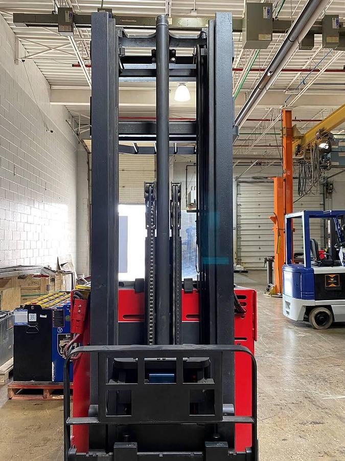 view of mast, load backrest and side shift