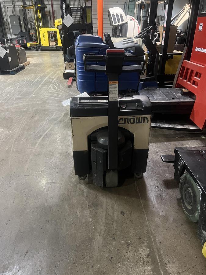 Refurbished Crown 40GPW-4-14 Walkie Pallet Jack – 4,000 lb | 27 x 48" Forks | CSA Certified | Brampton, ON