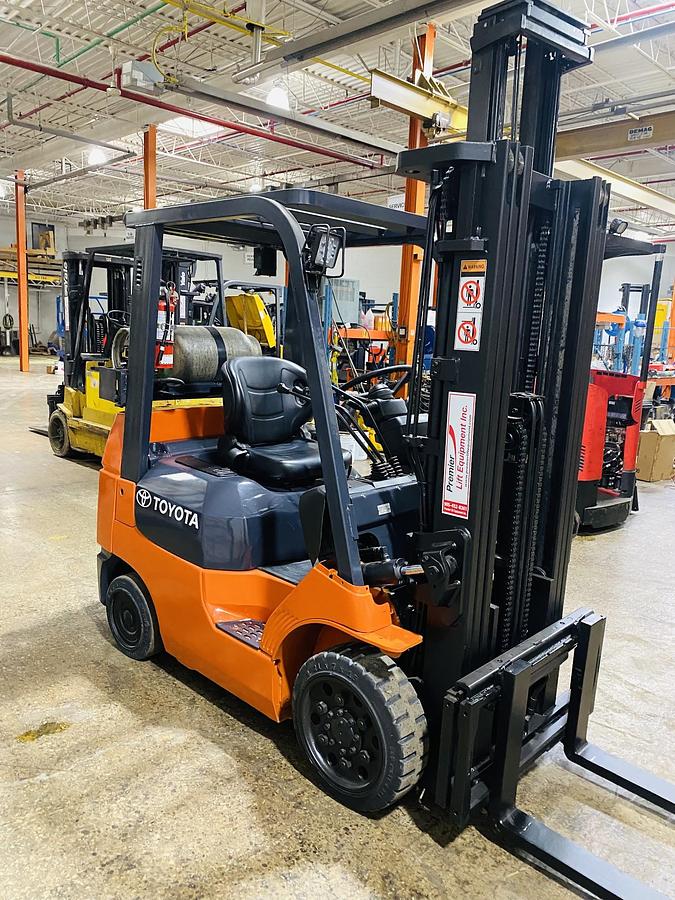 Refurbished LP Gas Cushion Tire Forklifts