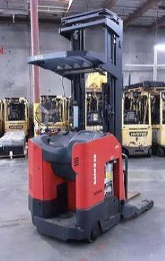 Rear view showing counterweight and safety lighting