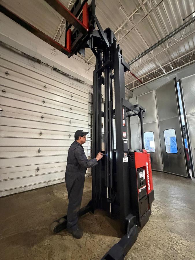 Used Raymond Forklift Service & Repairs | Battery, Electric & VNA | Mississauga & Peel