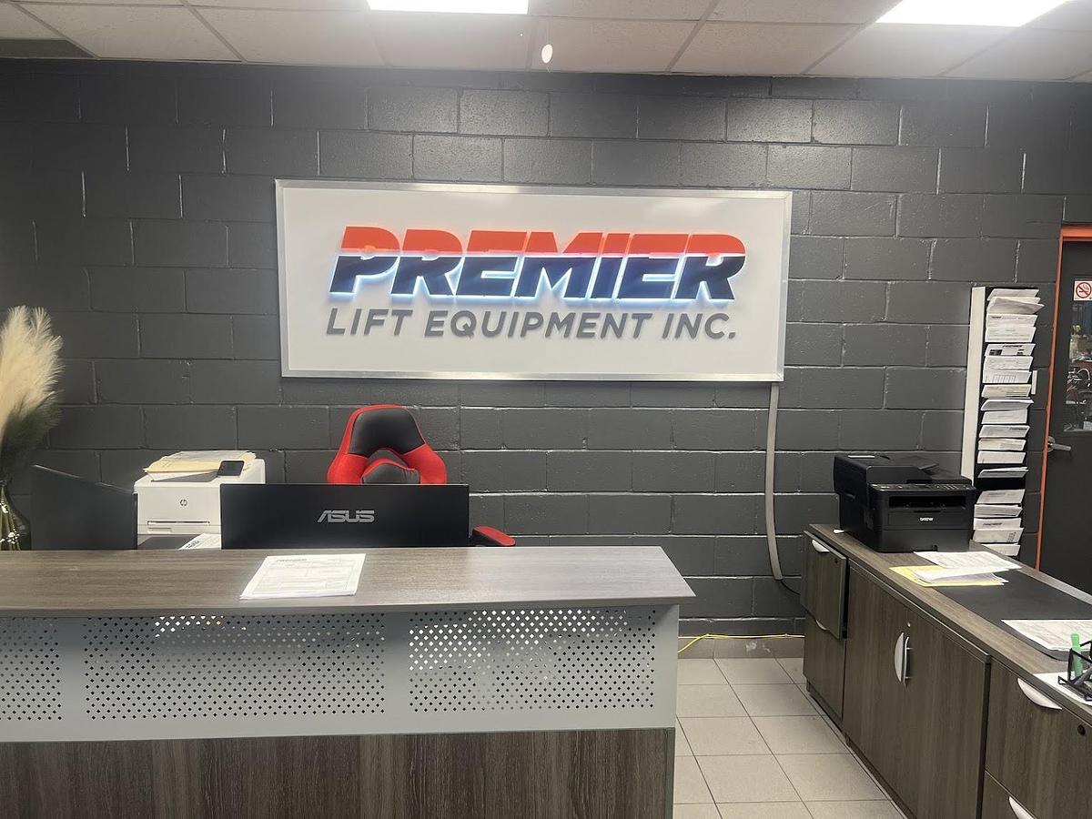 Used Crown Forklift Service & Repairs | Electric, VNA & Reach Trucks | Concord & GTA