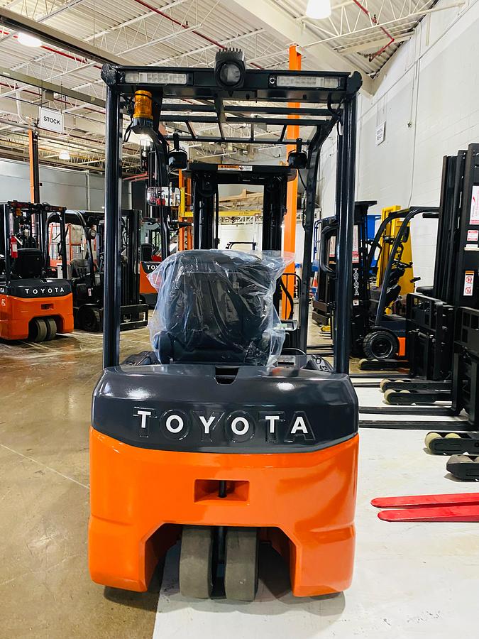 Toyota 8FBE20U – rear counterweight view – UL/EE rated – CSA certified – reconditioned electric forklift – Brampton ON