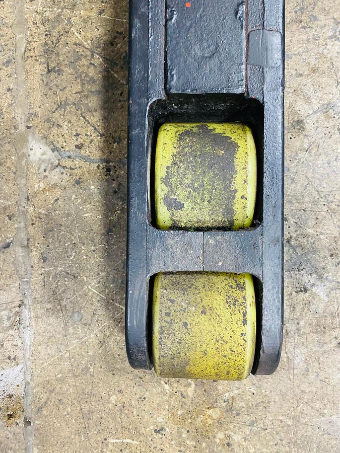 Left side straddle leg non mark poly load wheels