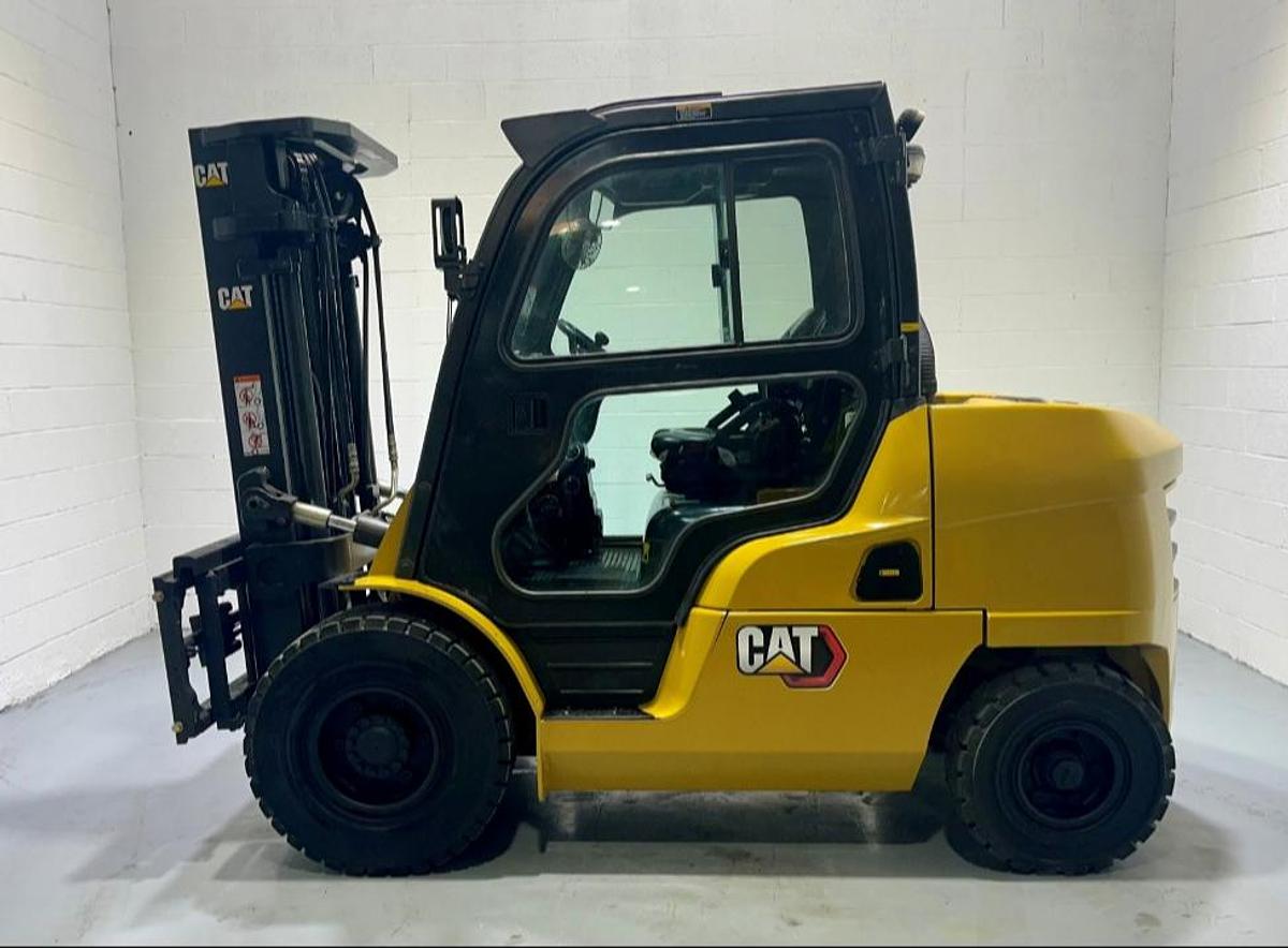 2017 Caterpillar DP45N1 Diesel Forklift | Triple Mast | Side Shift | Full Cab | CSA Certified | Brampton ON | Export Ready