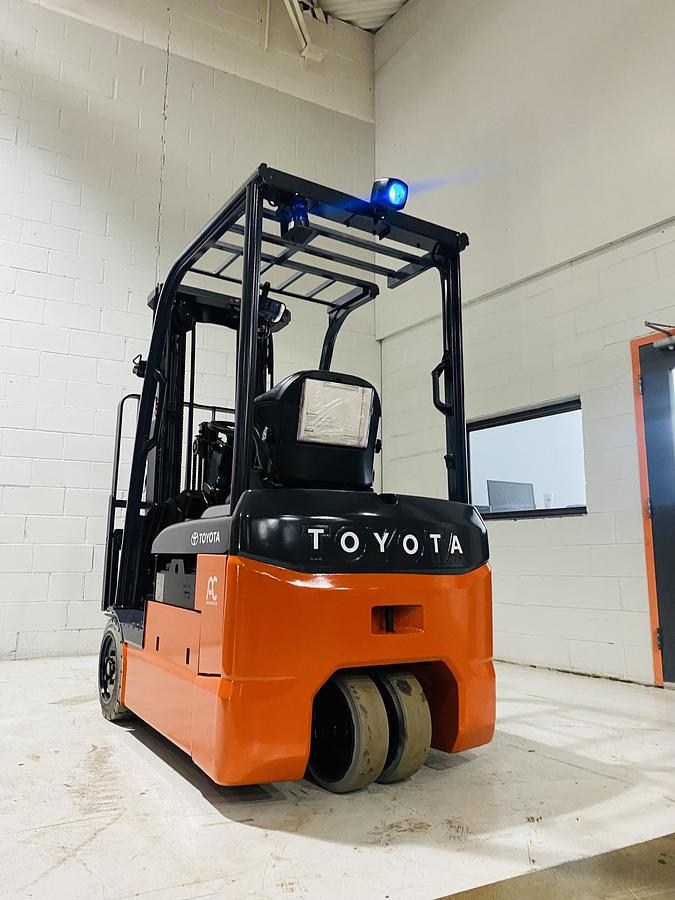 Refurbished 2020 Toyota 8FBE20U | 4,000 lb | 189” Triple Mast | 36V Electric | Side‑Shift | Cushion Tires | Narrow‑Aisle 3‑Wheel