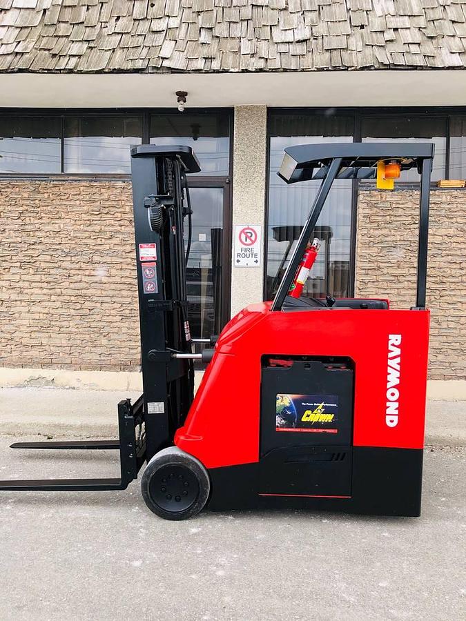 2017 Raymond 425-C35QM CSA docker forklift Brampton 3500 lb 258” quad mast side shift freezer-compatible export-certified