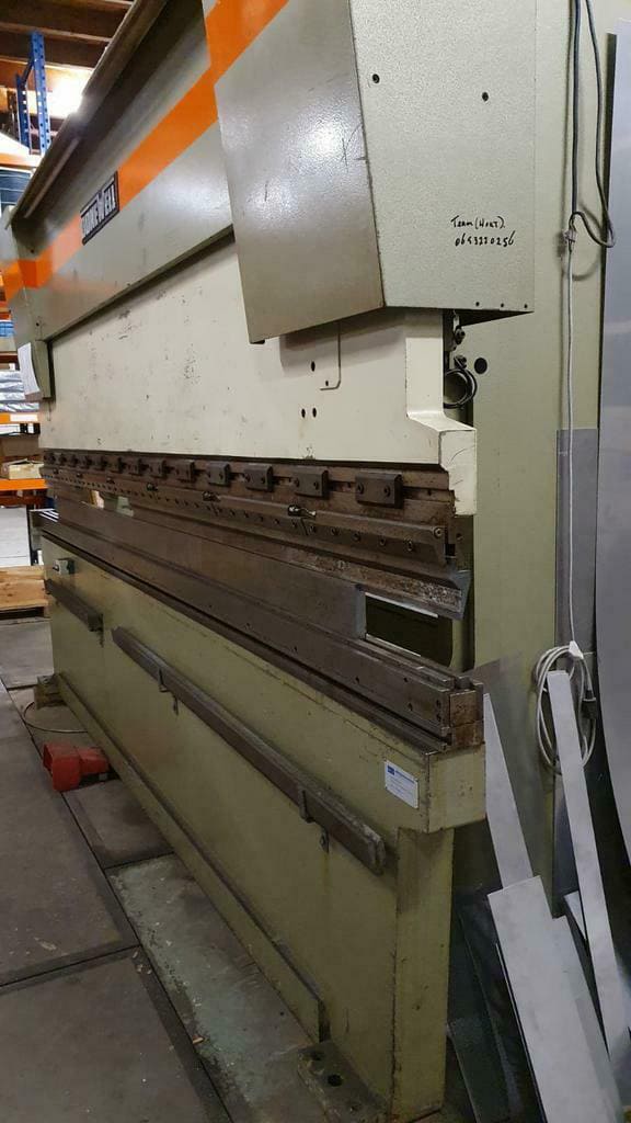 Used DONEWELL A 125 4000 - 1986