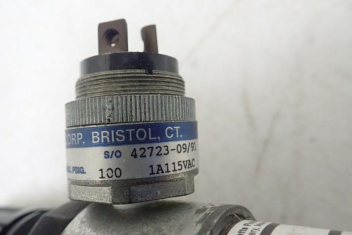 Used Watts Fluidair B548-01AHC/M2 Filter w/ Whitman Controls P119G-10N-F12TS Switch