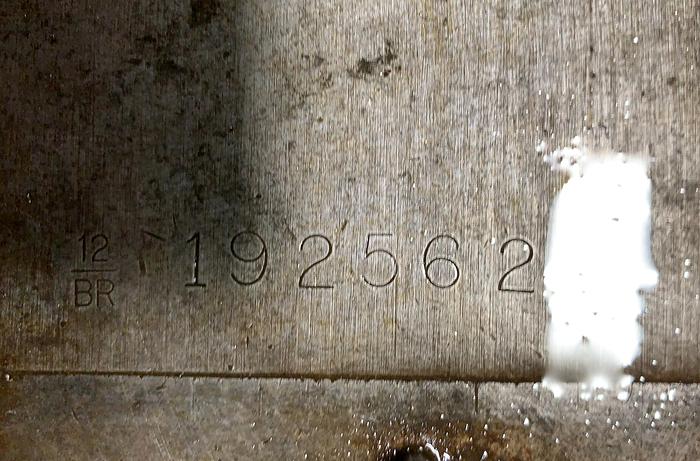 Used BRIDGEPORT SERIES I 2HP VERTICAL KNEE MILL VARIABLE SPEED SPINDLE