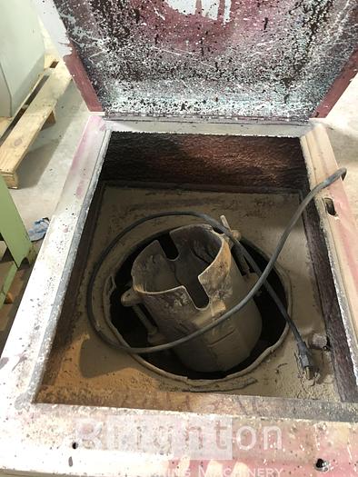 Used Fluid Management Harbil GQF used Paint Mixer Shaker 1 QT & 1 Gallon