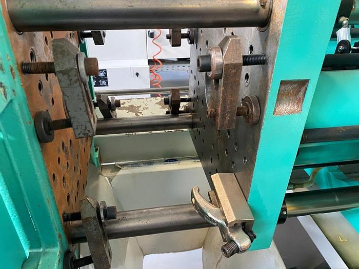 Used 1997 Arburg Allrounder Selecta 270S 250-60 Injection Moulding Machine