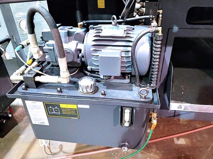 Used Lathe Vertical Turning CNC Puma V550M