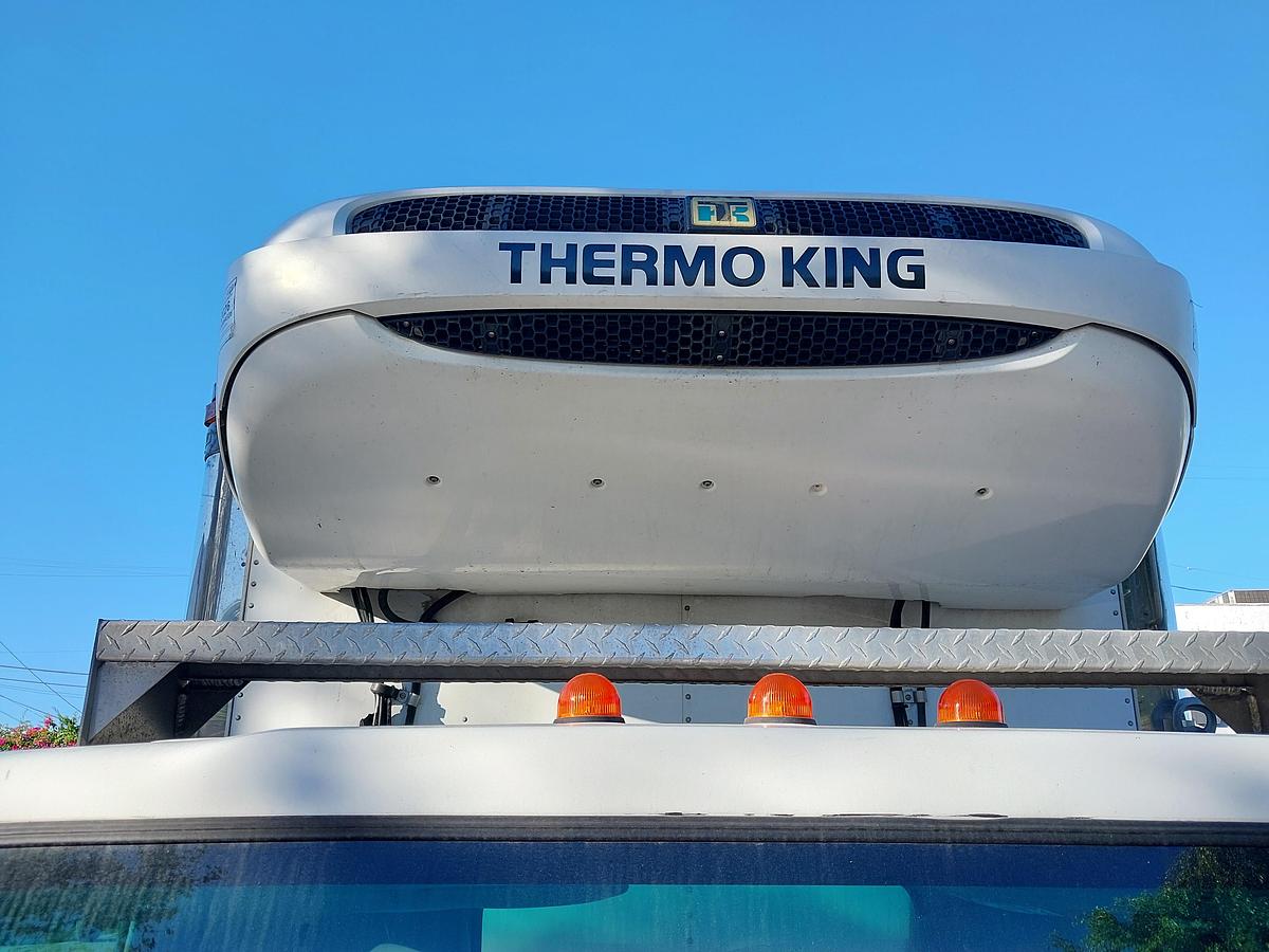 Used 2020 Isuzu NPR 16' Reefer