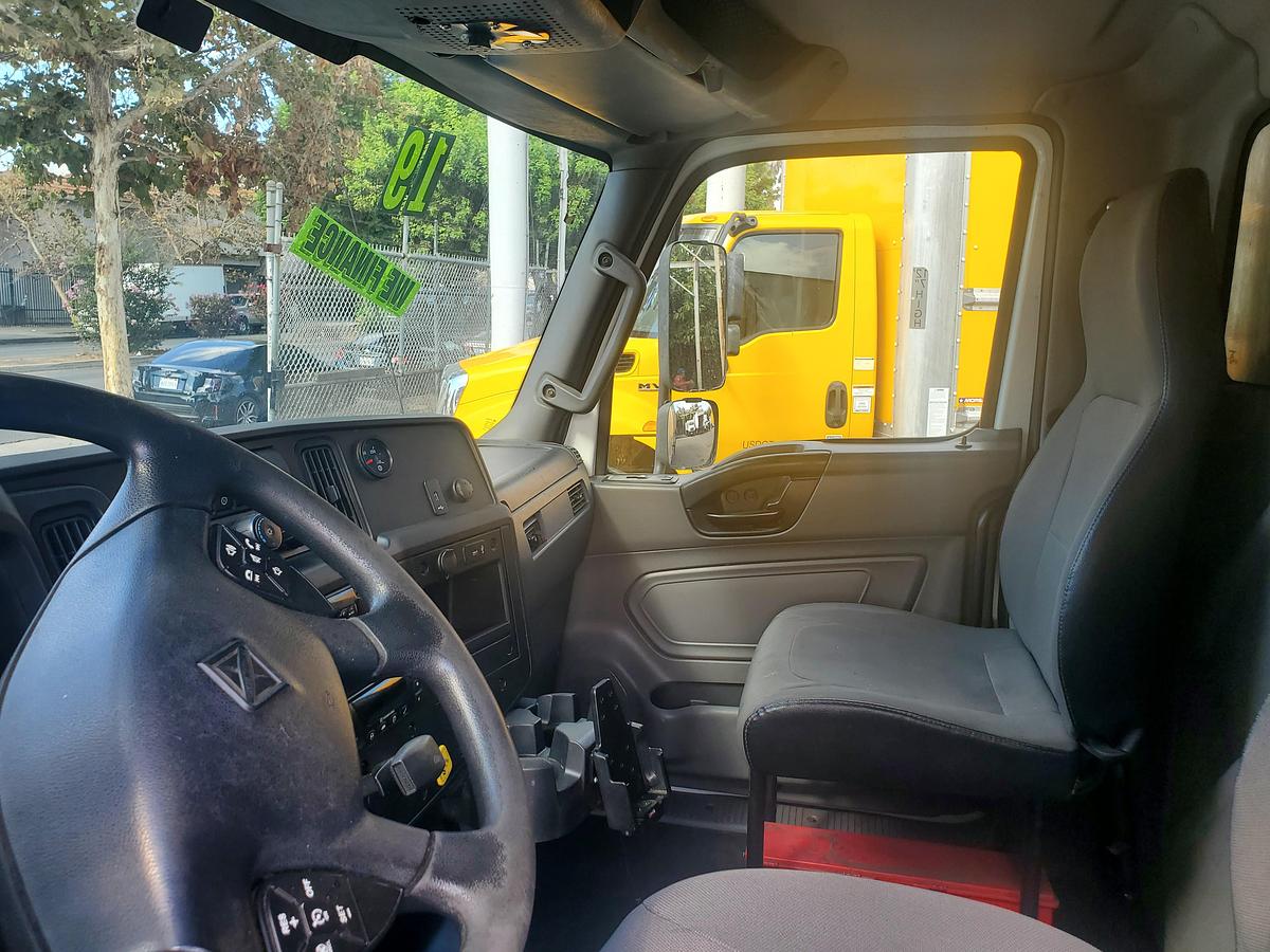 Used 2019 International 4300 22' Reefer