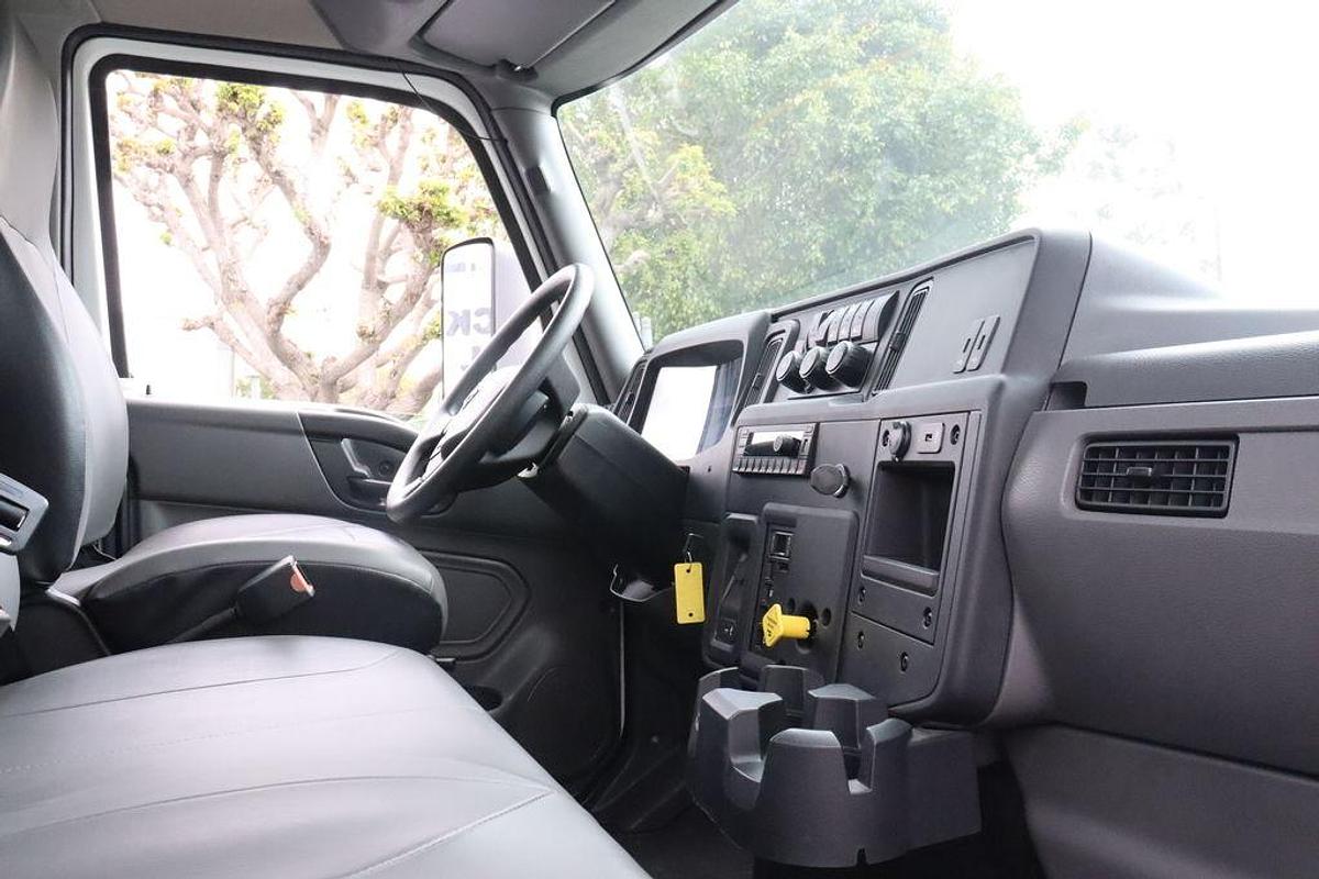 2024 International® Electric MV™ Series