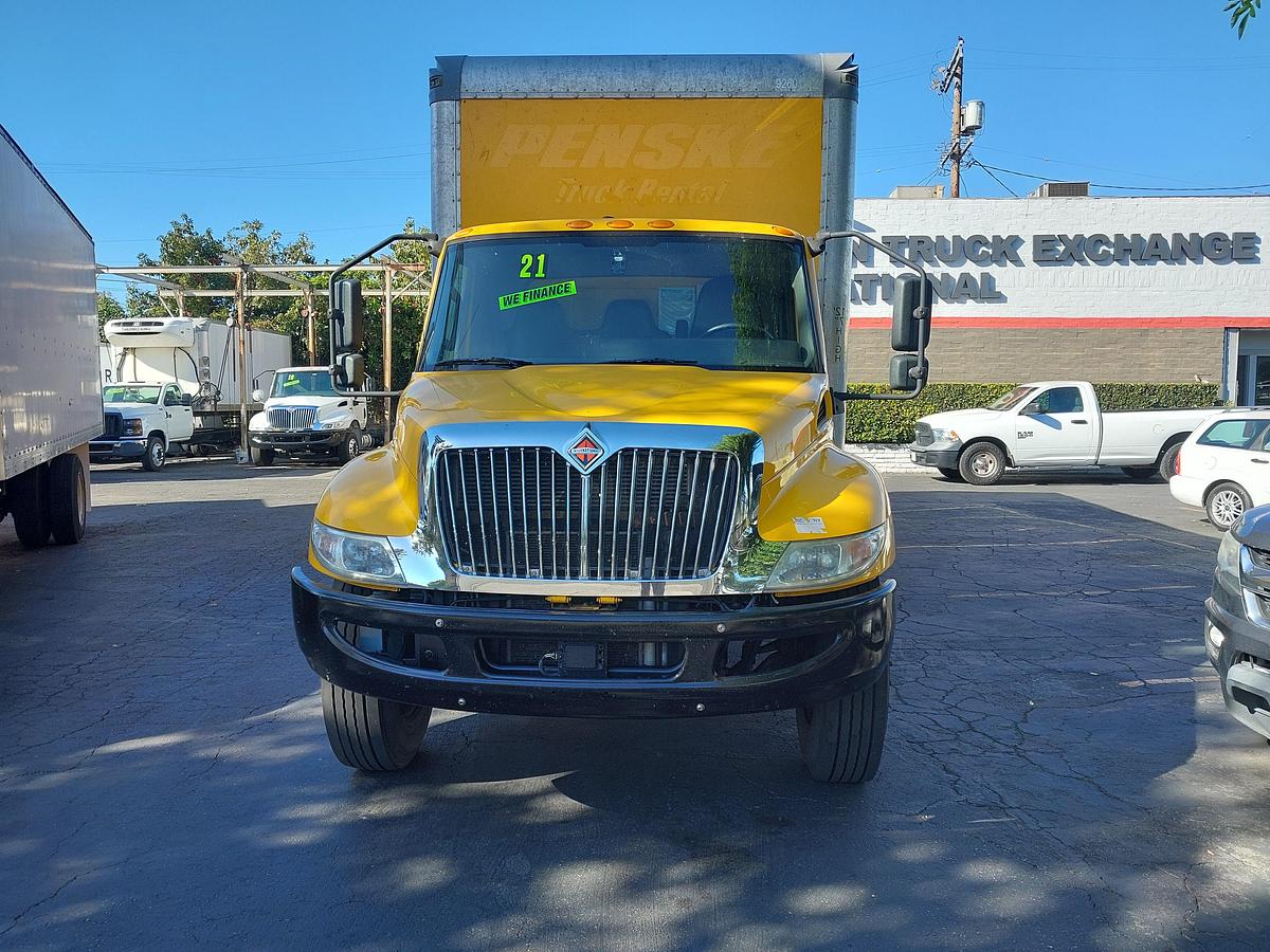 Used 2021 International MV607 26' Box Truck
