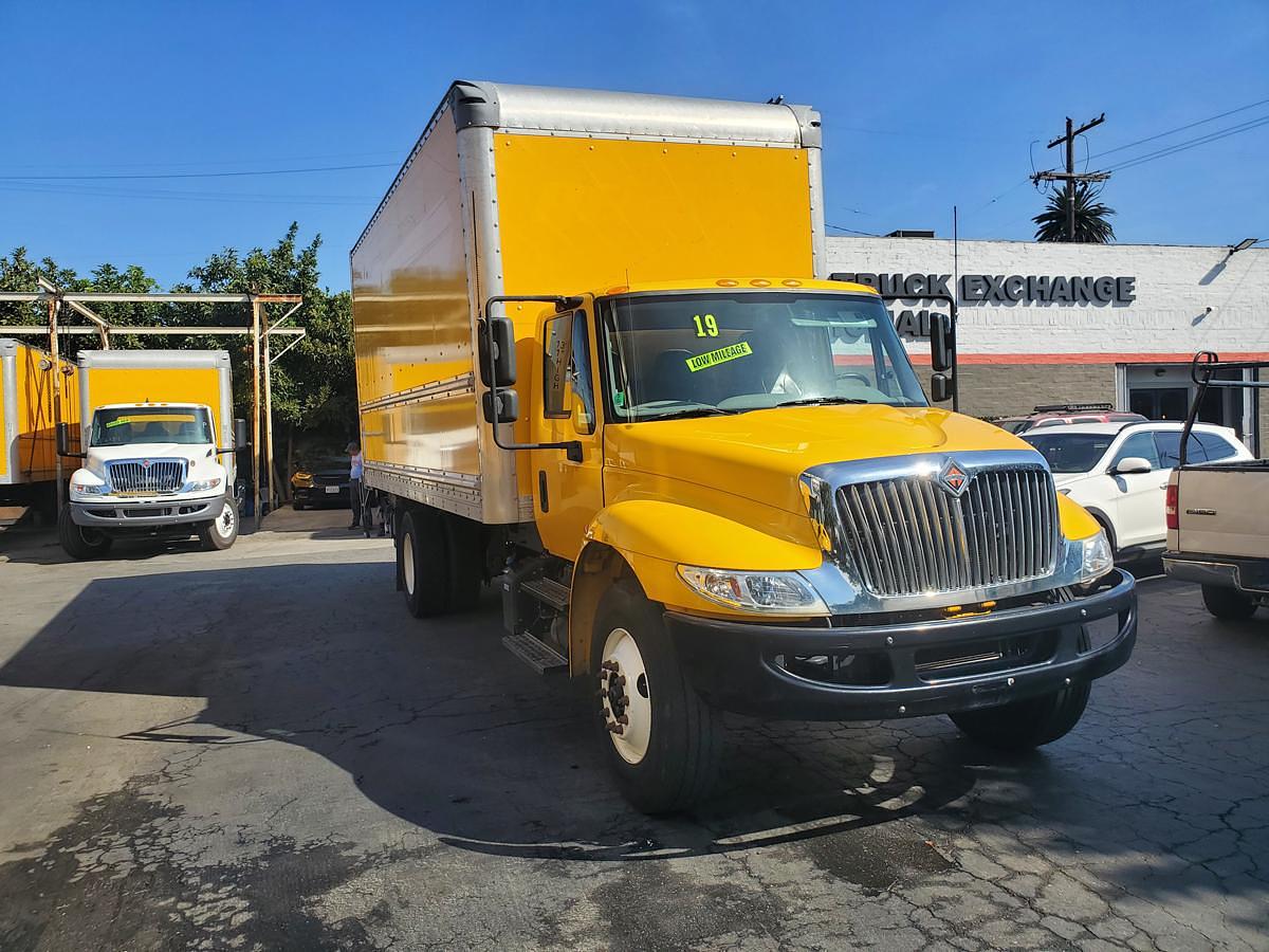 Used 2019 International 4300