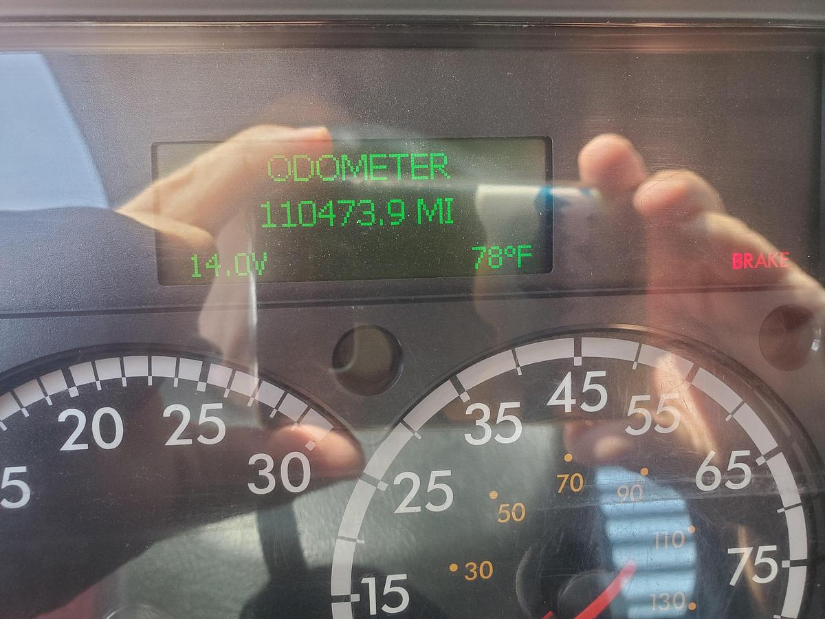 Used 2019 Freightliner M2 26' Stake bed