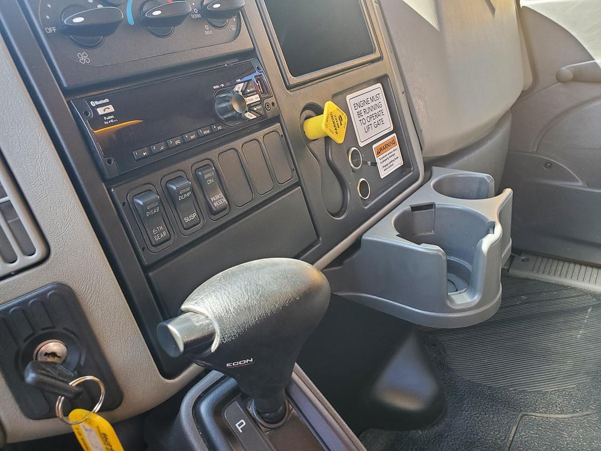 Used 2019 International 4300