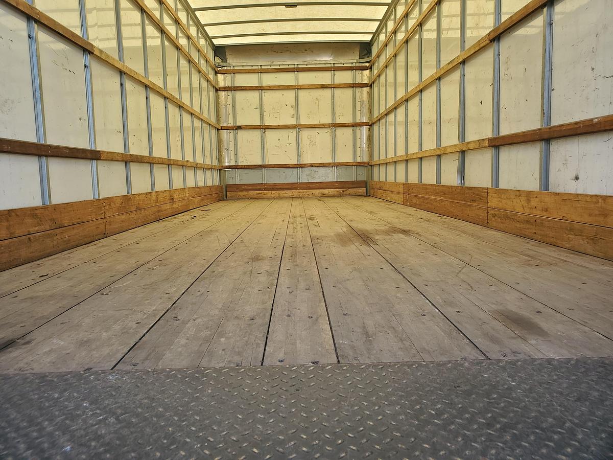 Used 2021 International MV607 26' Box Truck
