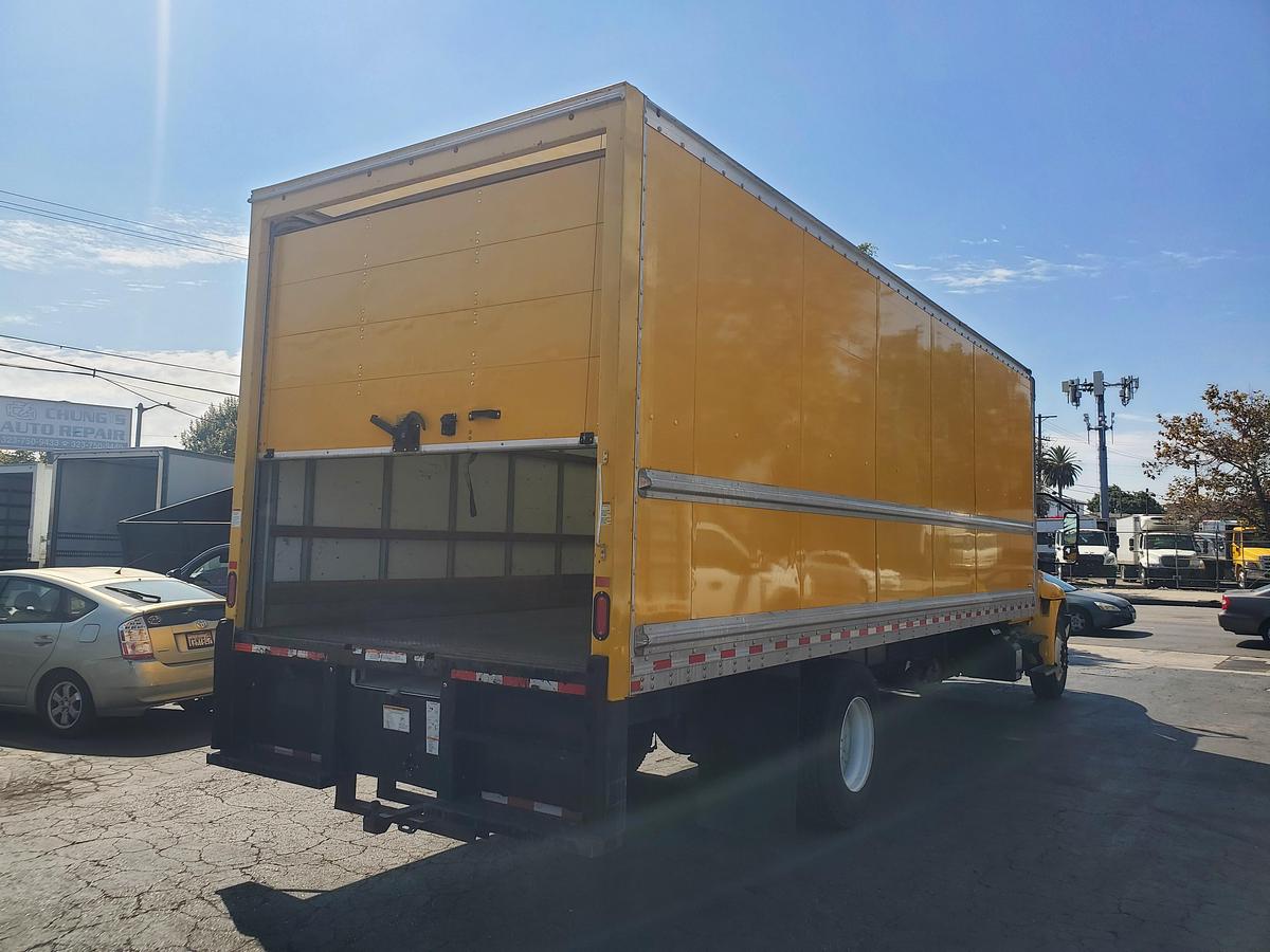 Used 2021 International MV607 26' Box Truck