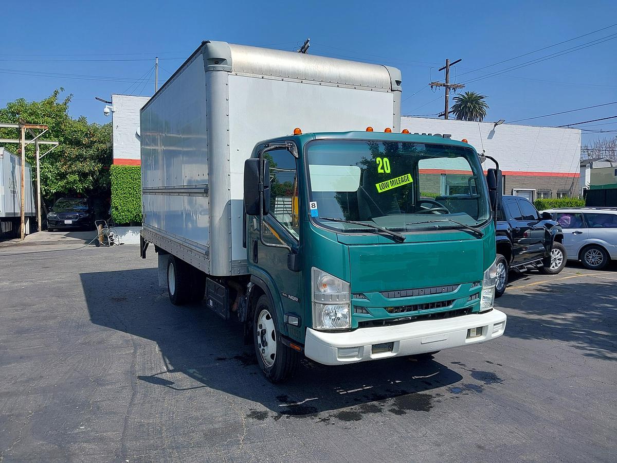 Used 2020 Isuzu NQR Box Truck
