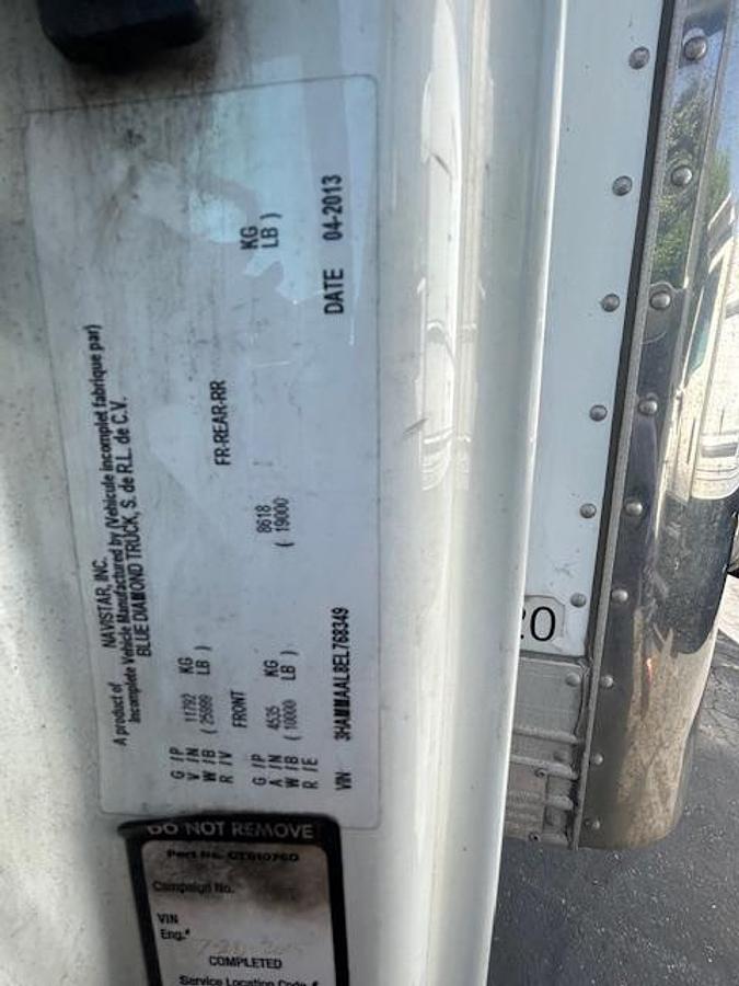 Used 2014 International 4300 26' Box