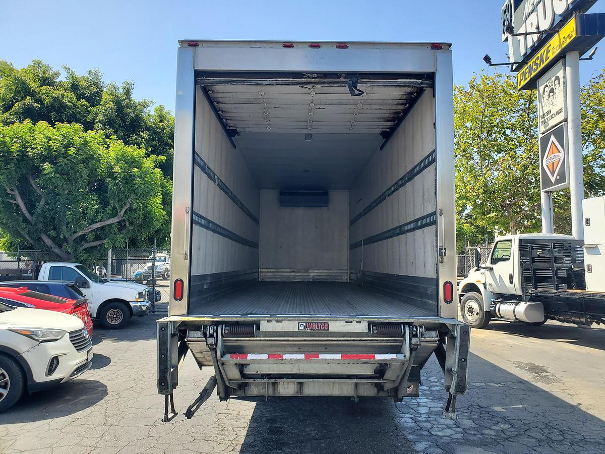 Used 2020 Freightliner M2 26 Foot Refrigerated Truck