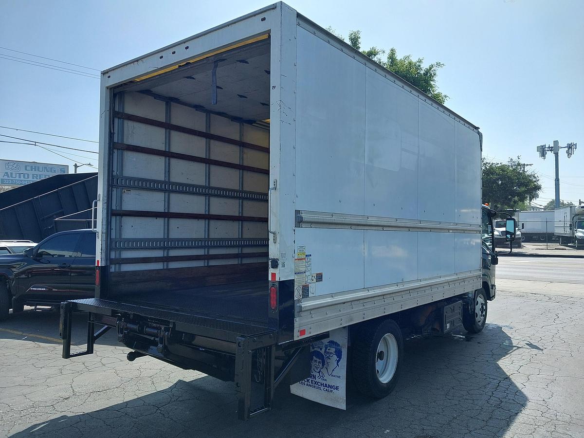 Used 2020 Isuzu NQR Box Truck