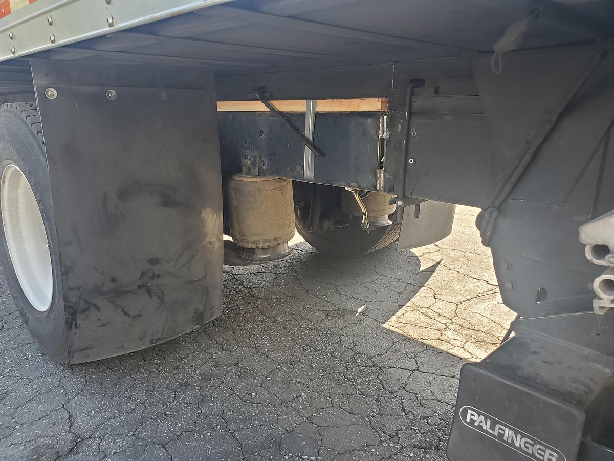 Used 2021 International MV607 26' Box Truck
